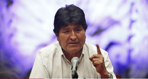 El ex Presidente boliviano Evo Morales habla durante una rueda de prensa en el Museo de la Ciudad de México, el miércoles.