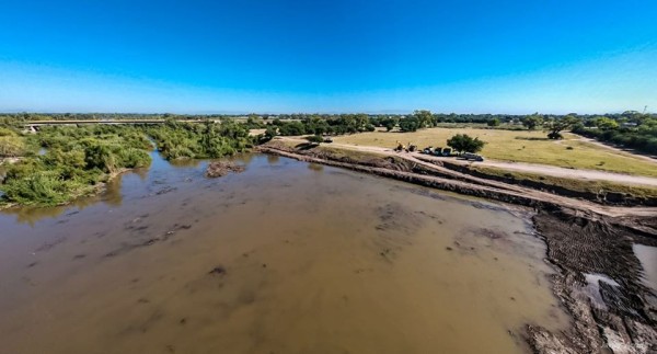 Limpieza del río Sinaloa en Guasave lleva avance del 15%