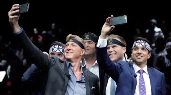 En varios países, la serie Cobra Kai lidera como favorita. Foto: Tomada de spoiler.bolavip.com