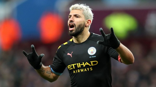 Sergio Agüero festeja uno de sus tres goles. (Foto: Cortesía Premier League)