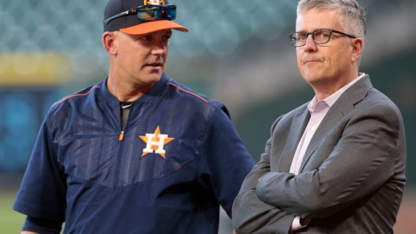 Jeff Luhnow y A.J. Hinch son despedidos de los Astros de Houston