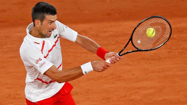 Novak Djokovic se repone a Carreño de camino a semifinales en Roland Garros