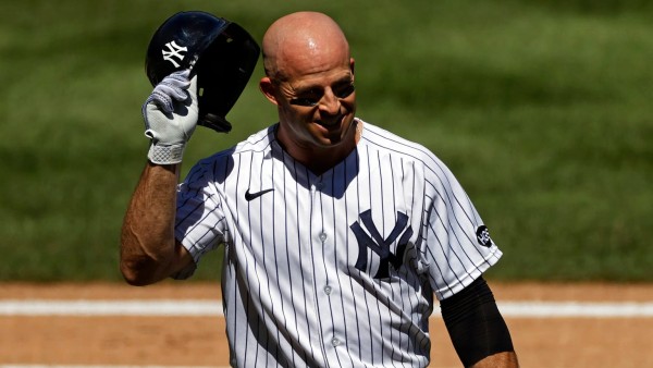 Brett Gardner se mantendrá como pelotero de los Yanquis de Nueva York.