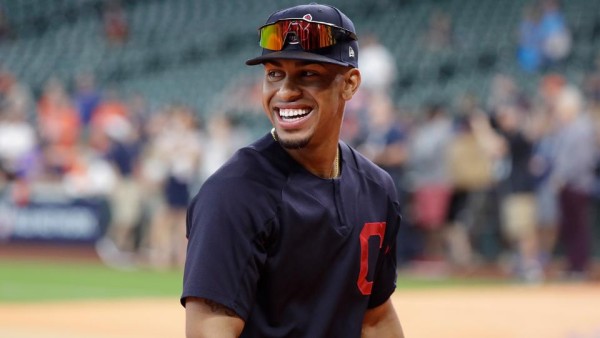 Francisco Lindor, en duda para el Día Inaugural tras sufrir un tirón en la pantorrilla derecha