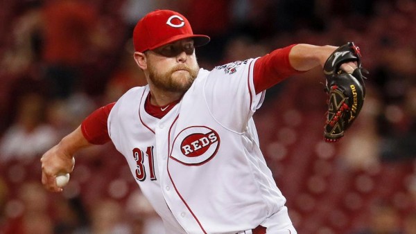 El diestro veterano Drew Storen recibe contrato de liga menor de Reales