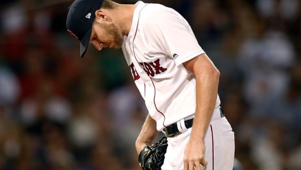 Chris Sale se someterá a cirugía Tommy John