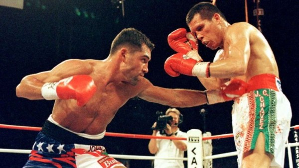 Julio César Chávez acepta reto de Óscar de la Hoya