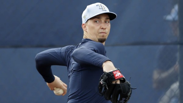 Blake Snell se resiente del codo y se perderá salida