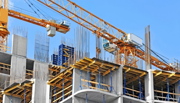 Cae construcción 22.6% en diciembre 2020 en el país; empresas hilan octavo año consecutivo de caída