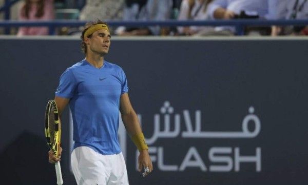 Rafael Nadal cae en Mubadala