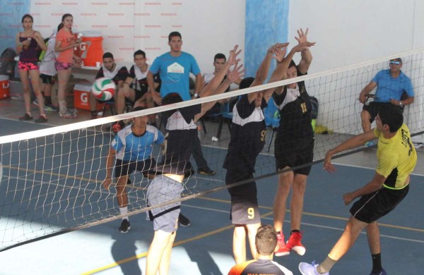 Levanta UAS Culiacán el título Libre varonil de la Copa Mazatlán de Voleibol de Sala 2016