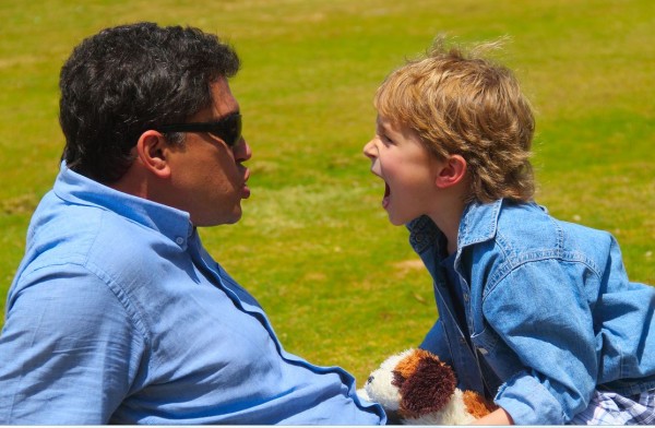 6 cosas que NUNCA deber hacer si eres padre adoptivo