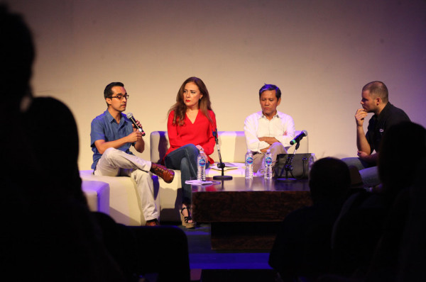 Fernando Alarriba, Maritza López, Juan Esmerio y Eduardo Valadés, durante la presentación.