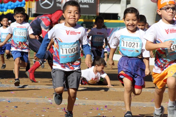 Los pequeños son parte del Maratón Pacífico.