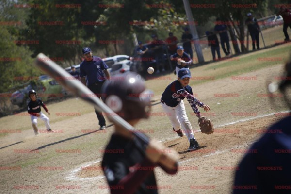 Por los campeonatos en torneo Distrital de la Región 3