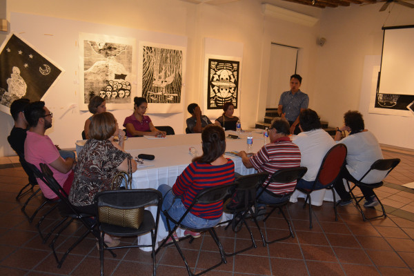 Ofrece taller, ganador del premio ‘Clemencia Isaura’