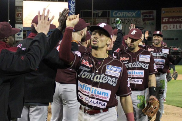 Supera Tomateros de la mano de Salvador Valdez a Naranjeros y se queda con la serie