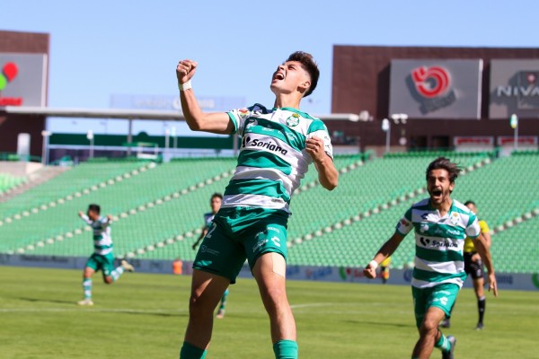 Sinaloense Jordan Carrillo da título a Santos en la Liga MX Sub 20