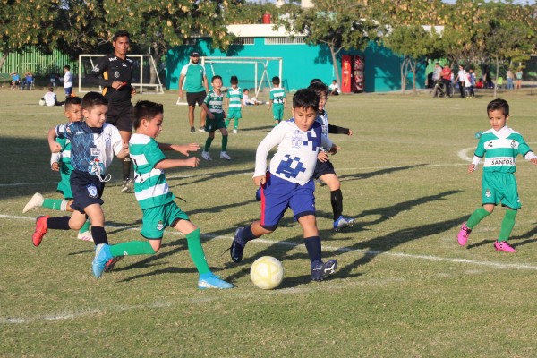 Pachuca Muralla amarra a Xolos en el Torneo de Futbol Inter Academias