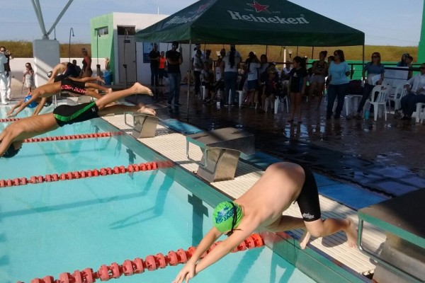 Arranca la Olimpiada Municipal de Natación