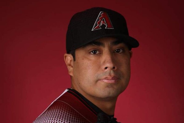 Mandan a Jorge de la Rosa a lista de lesionados de D-backs