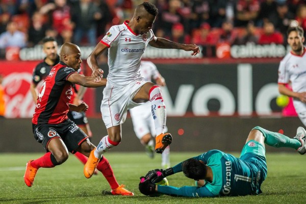 Xolos se descuidó al final y le anotaron un gol.