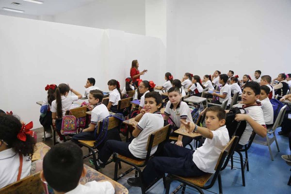 Inician clases en Parque Temático alumnos de la Álvaro Obregón