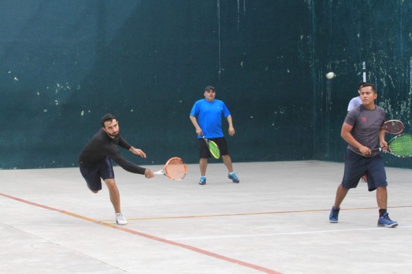 Rafael Tirado y Oswaldo Paredes conquistan la Copa Carnaval de Frontenis