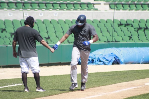 Algodoneros de Guasave se pone a tono en los entrenamientos. (Cortesía Algodoneros de Guasave)