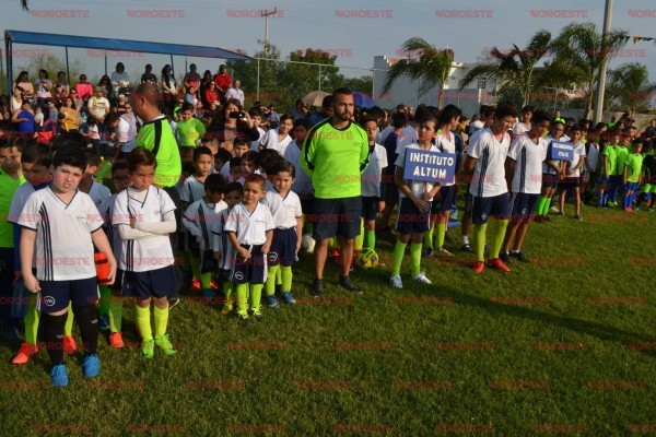 Arranca la fiesta de la Copa Altum de futbol