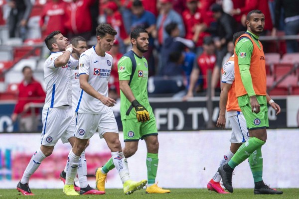 Cruz Azul hace un Cruz Azul y Toluca le saca el empate en los últimos segundos