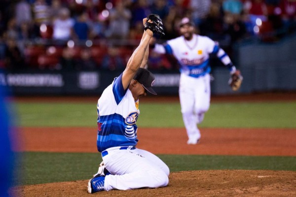 Orlando Lara lanza sin hit ni carrera por Charros de Jalisco