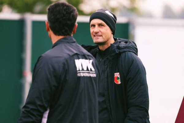 Entrenador se perderá el reinicio de la Bundesliga por salir a comprar pasta dental