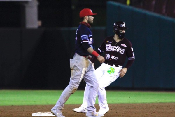 Tomateros de Culiacán se queda con el segundo juego de la jornada