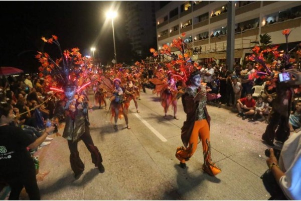 Entre polémicas premian a ganadores de comparsas del Carnaval de Mazatlán