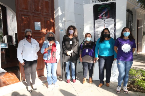 Carmen Ramírez, Cecilia Sánchez Duarte, Jacqueline López, Florina Olivarria, Marysol Galván y Melissa Tarabay dieron la bienvenida a los asistentes a Compañeras.