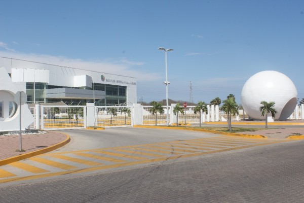 Abren posibilidad de venta del Centro de Convenciones de Mazatlán