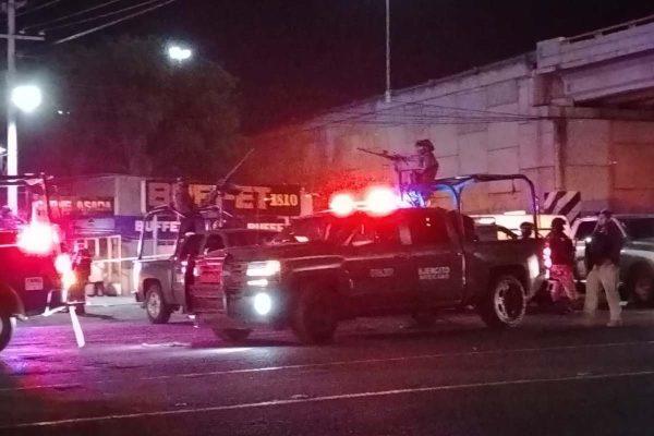 Ataque armado deja al menos ocho muertos, entre ellos dos bomberos y un paramédico, en Guanajuato