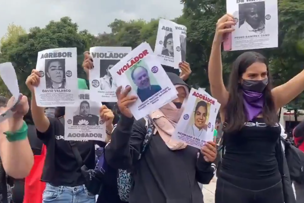 Mujeres se manifiestan en la CDMX contra la violencia feminicida y la impunidad