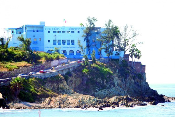 Colegio El Pacífico, formando el futuro