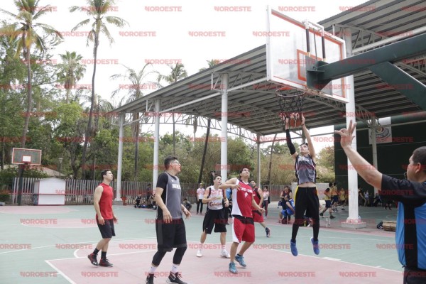 A definir lugares en la Liga Dominical de basquetbol