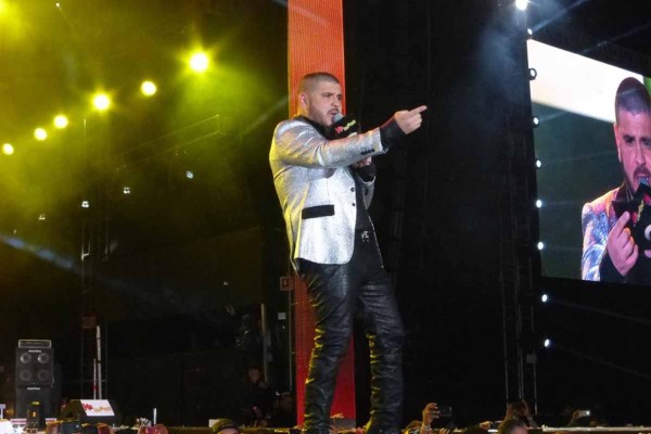 "Prohíben A 'El Komander' Cantar Narcocorridos En La Feria Ganadera De ...