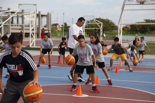 Abre Centro Deportivo Benito Juárez su Campamento de Baloncesto este lunes