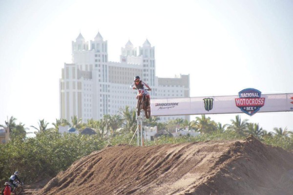 Zacatecano Andrés Elías Lara conquista la cuarta etapa del Campeonato Nacional de Motocross