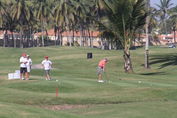 Lidera De Femex Torneo Anual Benéfico de Golf de Estrella del Mar