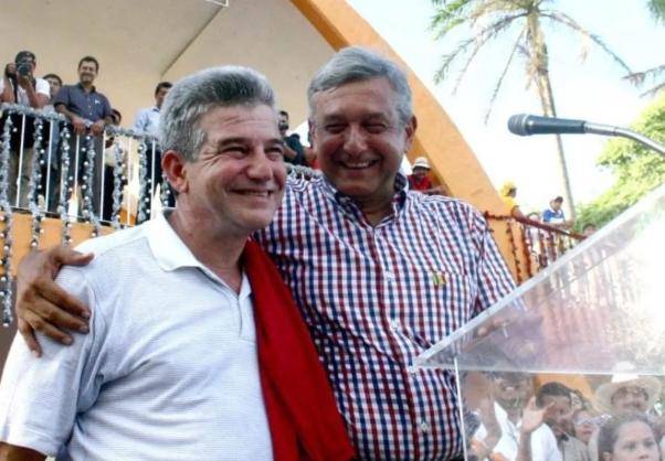 José Ramiro López Obrador, también conocido como “Pepín”, es hermano del presidente de la República, Andrés Manuel López.