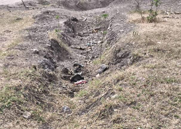 El colectivo Sabuesos Guerreras llevó a cabo el jueves el hallazgo de restos óseos en un predio de Costa Rica, en Culiacán.