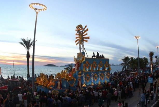 No habrá encuesta para decidir si habrá o no Carnaval de Mazatlán; dependerá de que semáforo por Covid siga en verde, dice ‘El Químico’