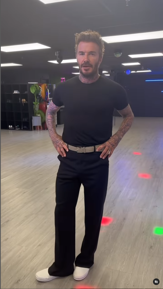 $!Disfrutan David y Victoria Beckham clases de salsa y lo comparten en redes