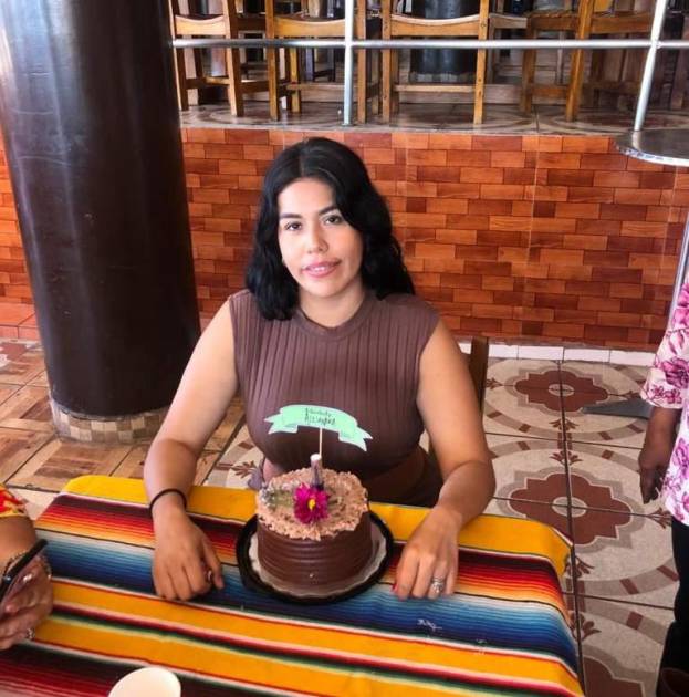 Feliz cumpleaños, Alejandra!